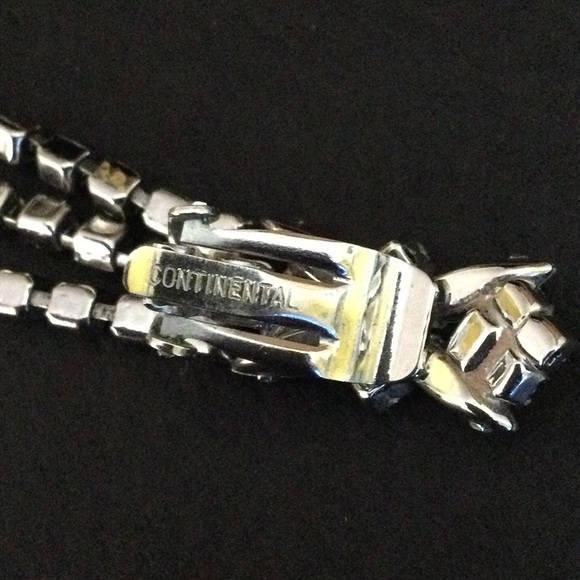 Continental Vintage Crystal Earrings - Picture 5 of 6